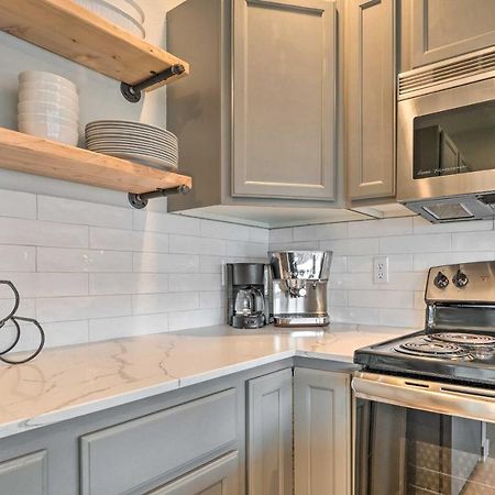 Chic Chelan Condo With Balcony, Walk To Lake And Dtwn! ภายนอก รูปภาพ
